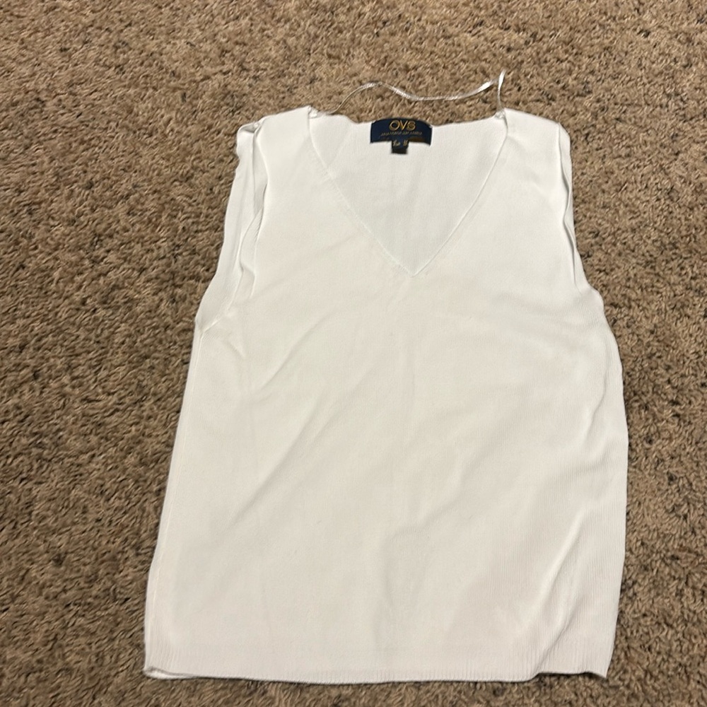 Sleeveless summer sweater.